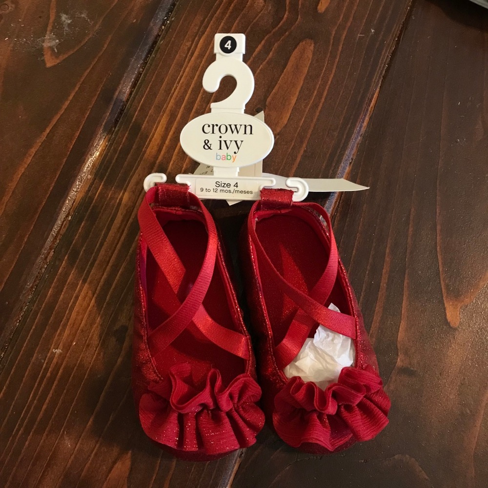 Crown & Ivy Baby Red Glitter Ballet Flats Size 4